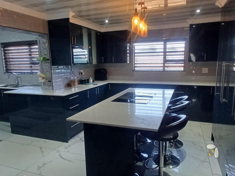 Meyerville, 4 bedroom house for sale, freehold, all en-suite bedrooms, luxurious kitchen, center island, dedicated office, braai area, double garage, alarm system, spacious.