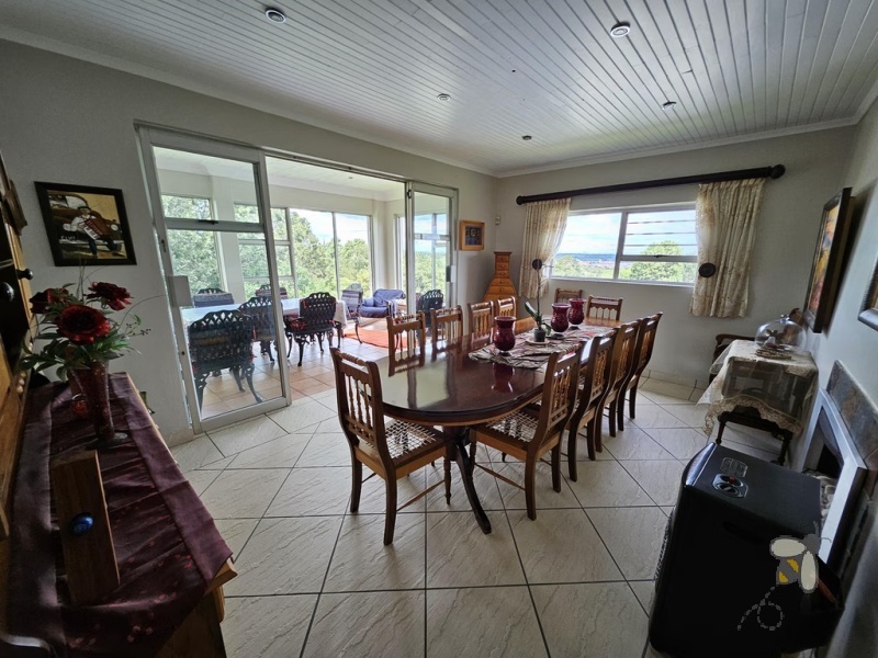 Standerton Central, 4 bedroom house for sale, freehold, solar powered pool, flatlet, rental income, generator, JoJo tanks, self-sufficient, sunroom, fire pit, study.