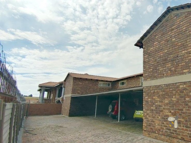 Secunda, investment property, complex for sale, 4 flatlets, rental income, R23000, low maintenance, face brick, sectional title potential, 2 bedroom 2 bathroom, covered parking.