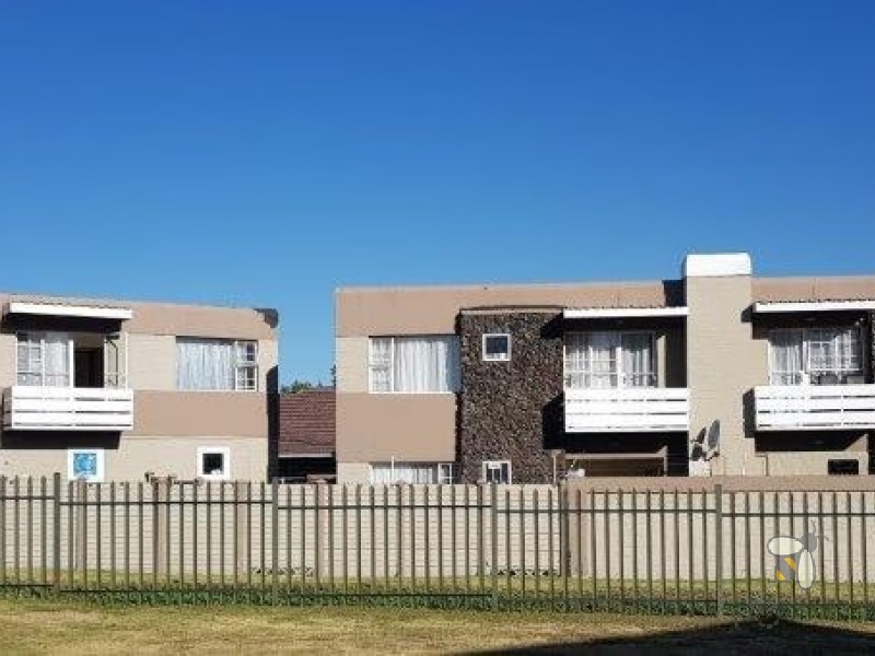 Secunda, investment property, complex for sale, townhouse complex, rental income, R22000, low maintenance, Secunda Primary School, lock-up garage, 3 bedroom flat, 2 bedroom apartment.