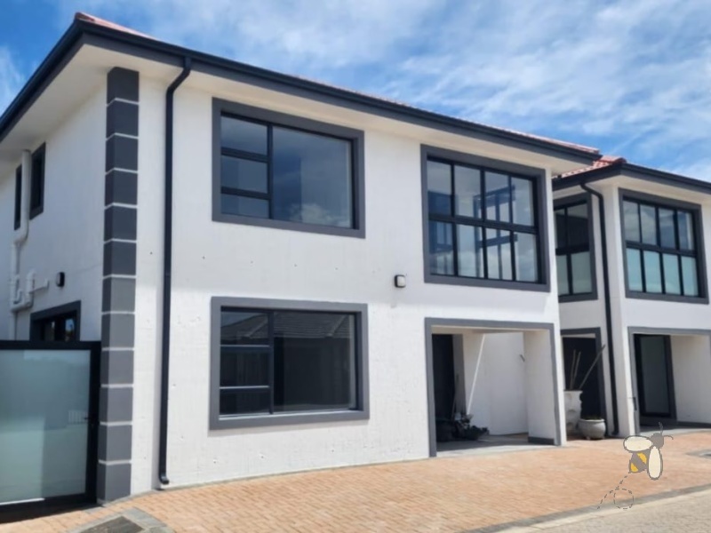 Dana Bay, Fijnbos Paradijs, 3 bedroom house for sale, double storey, modern coastal living, dedicated study, lock-up-and-go, conservation area, ocean views, Garden Route.
