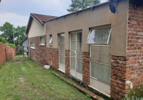 Standerton Central, Mpumalanga, 5 Bedrooms Bedrooms, 0 ,2 BathroomsBathrooms,House,For Sale,0,11359