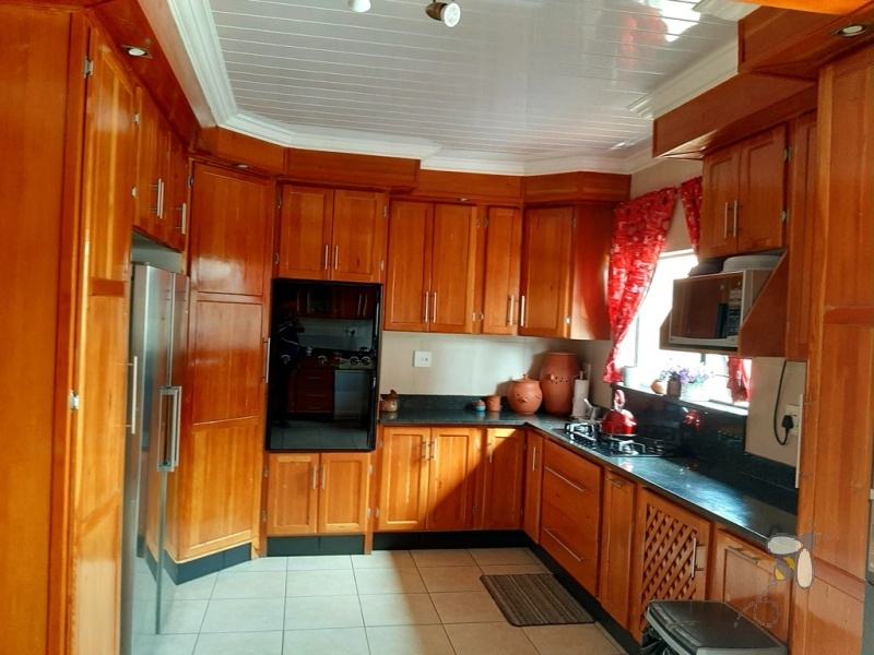 Secunda Central, 6 bedroom house for sale, luxurious living, double storey, modern masterpiece, open plan, PVC ceilings, top appliances, prime location, family home, entertainer\'s dream.