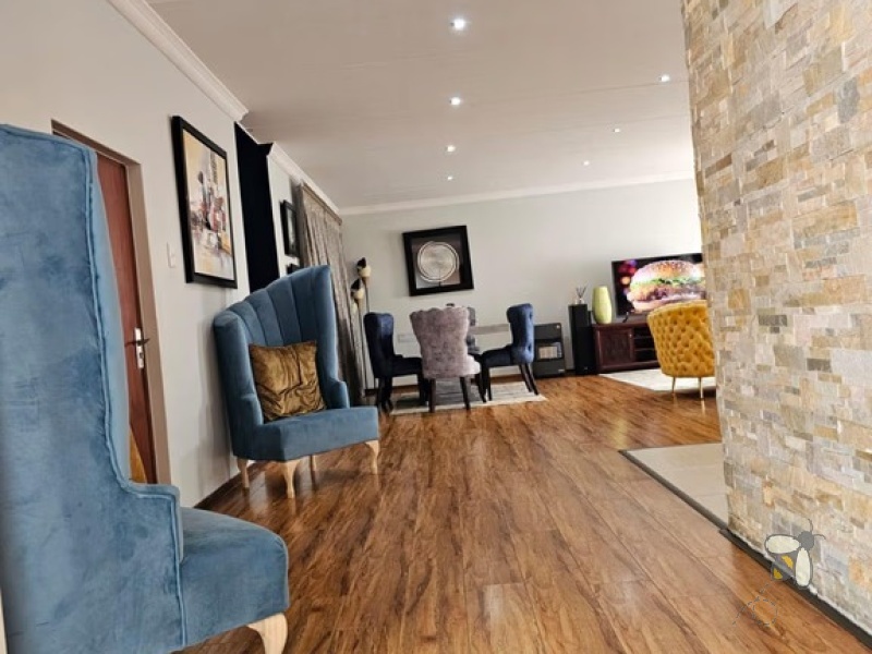 Secunda Noordrand, 5 bedroom house for sale, modern design, family home, spacious living, double garage, alarm system, pool potential, scullery, low maintenance.