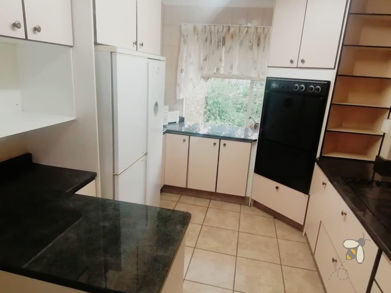 Secunda, investment property, high profit, rental income, 3 bedroom house, 3 flats, modern flats, large stand, tenant accommodation, buy-to-let, property investment.