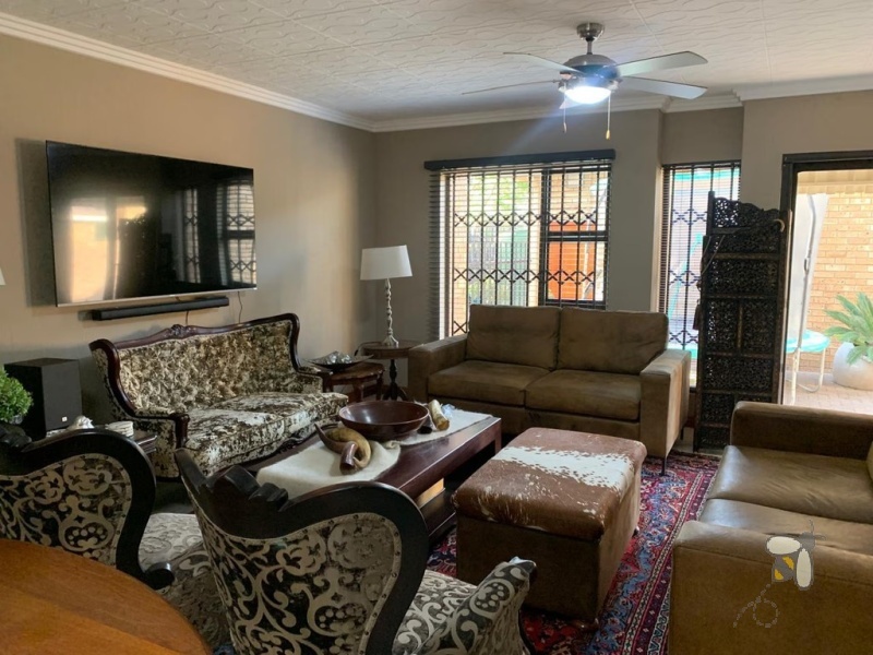 Secunda, 3 bedroom duplex, gated estate, secure complex, low levies, JoJo tank, gas hob, office space, double garage potential, low maintenance, convenient location.