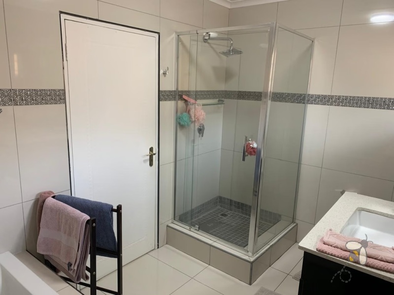 Secunda, 3 bedroom duplex, gated estate, secure complex, low levies, JoJo tank, gas hob, office space, double garage potential, low maintenance, convenient location.