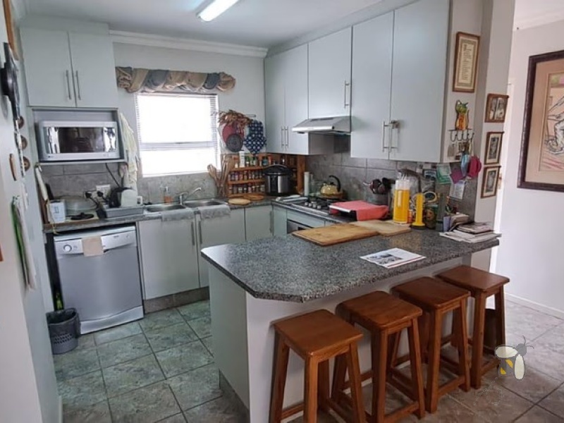 Hartenbos, Oestervanger, 2 bedroom apartment for sale, new development, gas geyser, 3 kVA inverter, load-shedding ready, pet-friendly, coastal lifestyle, lock-up-and-go, holiday investment.