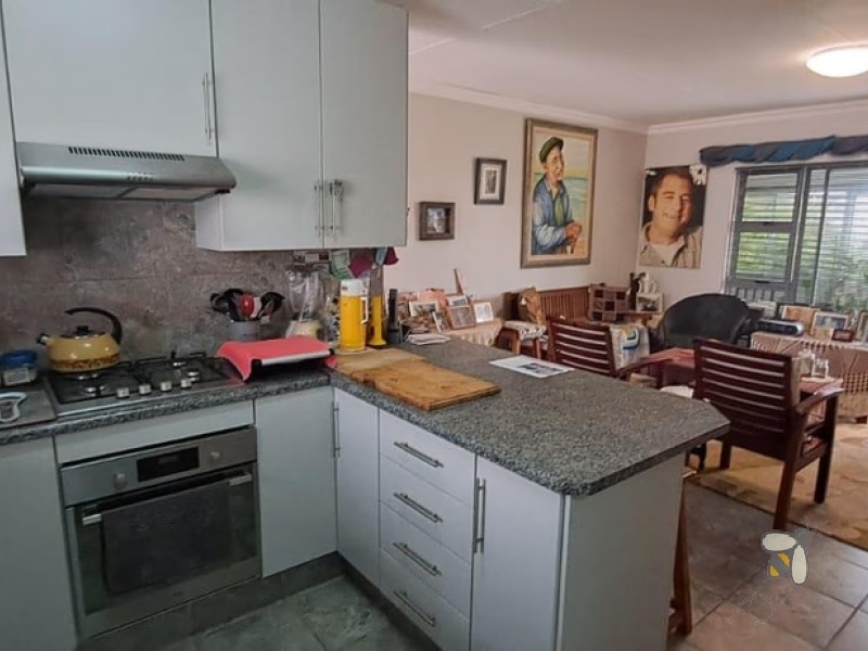 Hartenbos, Oestervanger, 2 bedroom apartment for sale, new development, gas geyser, 3 kVA inverter, load-shedding ready, pet-friendly, coastal lifestyle, lock-up-and-go, holiday investment.