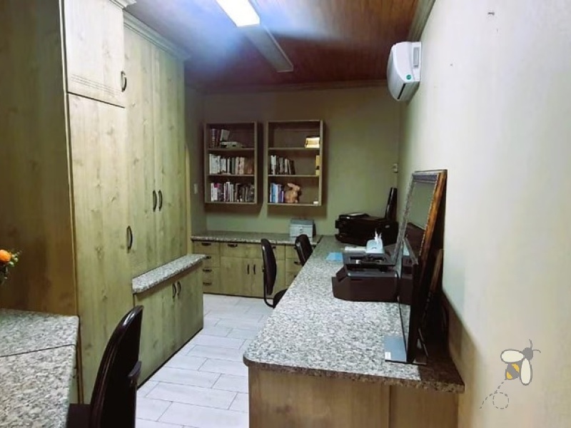 Standerton Central, 3 bedroom house for sale, move-in ready, secure home, electric gate, study area, reading room, built-in braai, private gym, spa bath, landscaped garden.