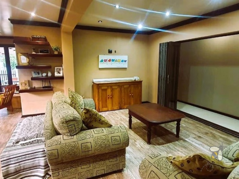 Standerton Central, 3 bedroom house for sale, move-in ready, secure home, electric gate, study area, reading room, built-in braai, private gym, spa bath, landscaped garden.