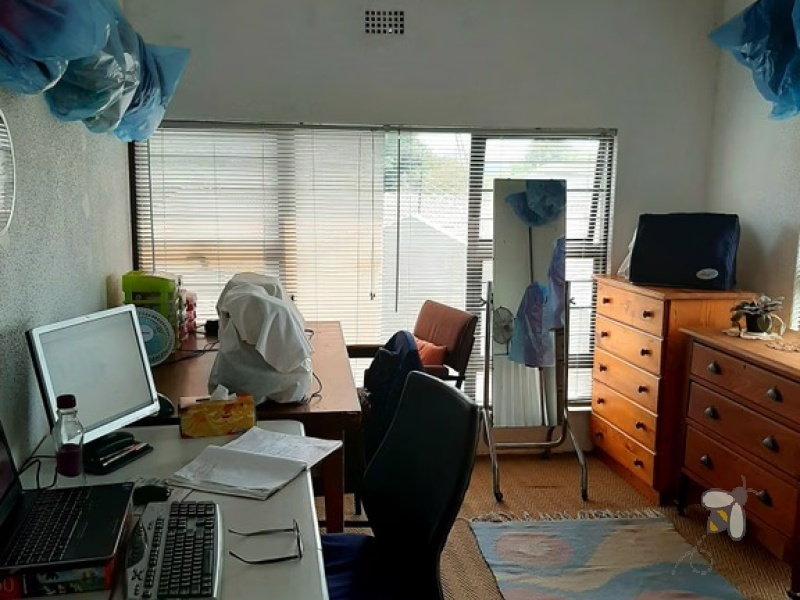 Secunda, 6 bedroom house for sale, prime location, luxurious home, guest house potential, corner stand, two entrances, granite kitchen, indoor lapa, built-in braai, large family home.