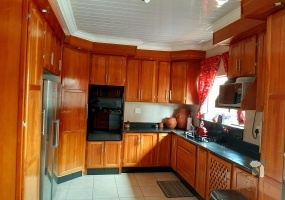 Secunda, 6 bedroom house for sale, prime location, luxurious home, guest house potential, corner stand, two entrances, granite kitchen, indoor lapa, built-in braai, large family home.