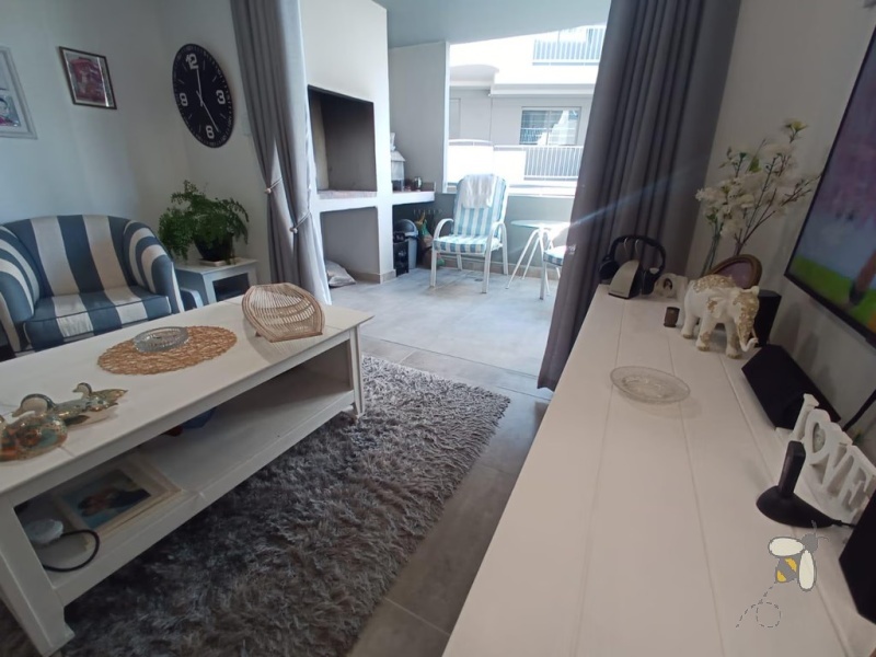 Island View, 3 bedroom unit for sale, lock up and go, fully furnished, holiday home, investment property, store room, tiled kitchen, Langeberg Mall, convenient location.