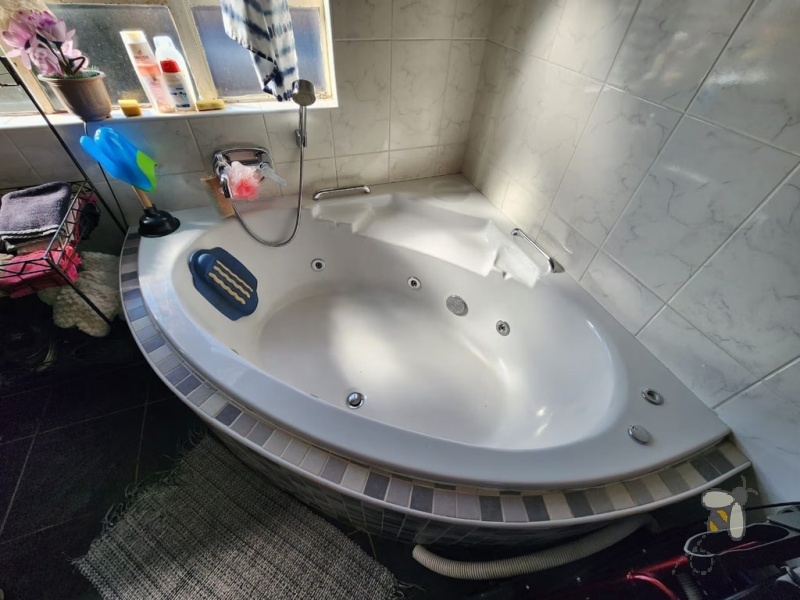 Secunda, 4 bedroom house for sale, family home, investor property, swimming pool, indoor braai, gas braai, bar area, double garage, strong rental potential, Mpumalanga.