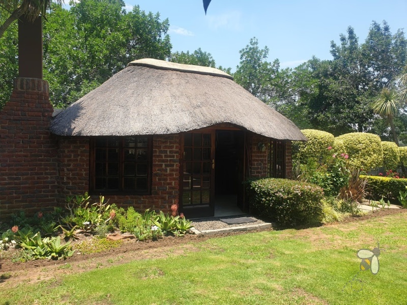 Standerton Central, 3 bedroom house for sale, modernized home, dual braai areas, entertainment area, open plan living, inverter, JoJo tank, single garage, carport for 4, luxurious living.