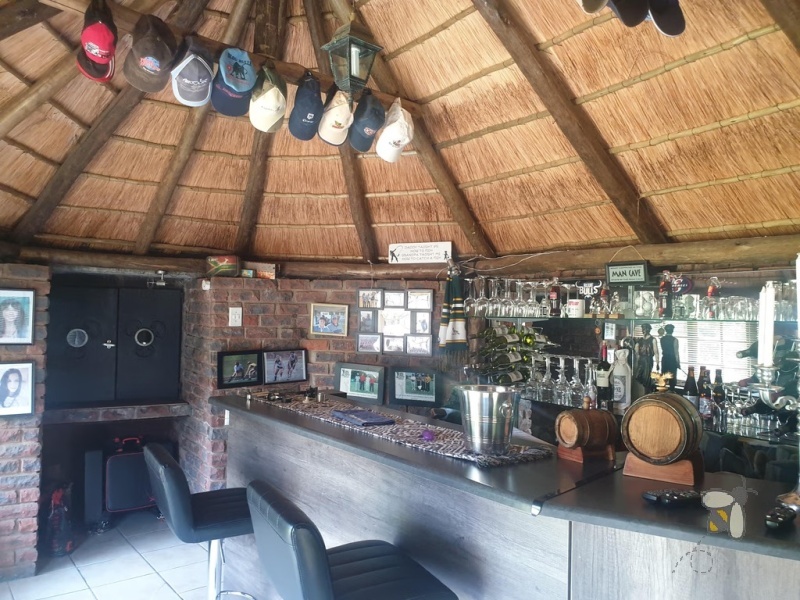 Standerton Central, 3 bedroom house for sale, modernized home, dual braai areas, entertainment area, open plan living, inverter, JoJo tank, single garage, carport for 4, luxurious living.