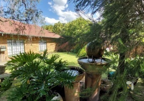 Secunda, 4 bedroom house for sale, green area, corner stand, duckpond, borehole, open plan living, outside braai, double garage, prime area.