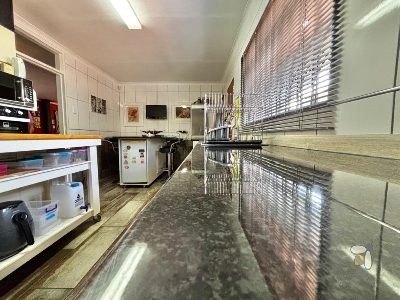 Secunda, 3 bedroom house for sale, 4th bedroom option, caravan garage, built-in braai, inverter system, JoJo tank, alarm system, wendy houses, ample storage, secure setting.