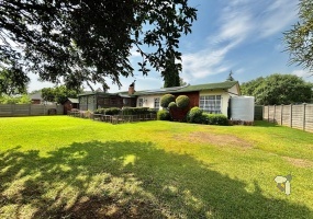 Secunda, 3 bedroom house for sale, 4th bedroom option, caravan garage, built-in braai, inverter system, JoJo tank, alarm system, wendy houses, ample storage, secure setting.