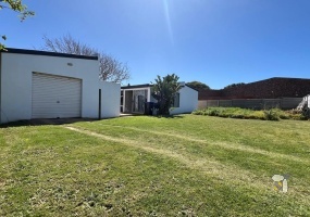 Paradise Beach, Eastern Cape 6330, 2 Bedrooms Bedrooms, 0 ,1 BathroomBathrooms,House,For Sale,0,11438