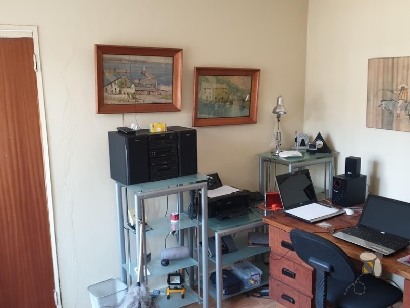 Standerton Central, 4 bedroom house for sale, business rights, flatlet potential, swimming pool, lapa, anthracite fireplace, JoJo tank, double garage, laminated floors, close to town.