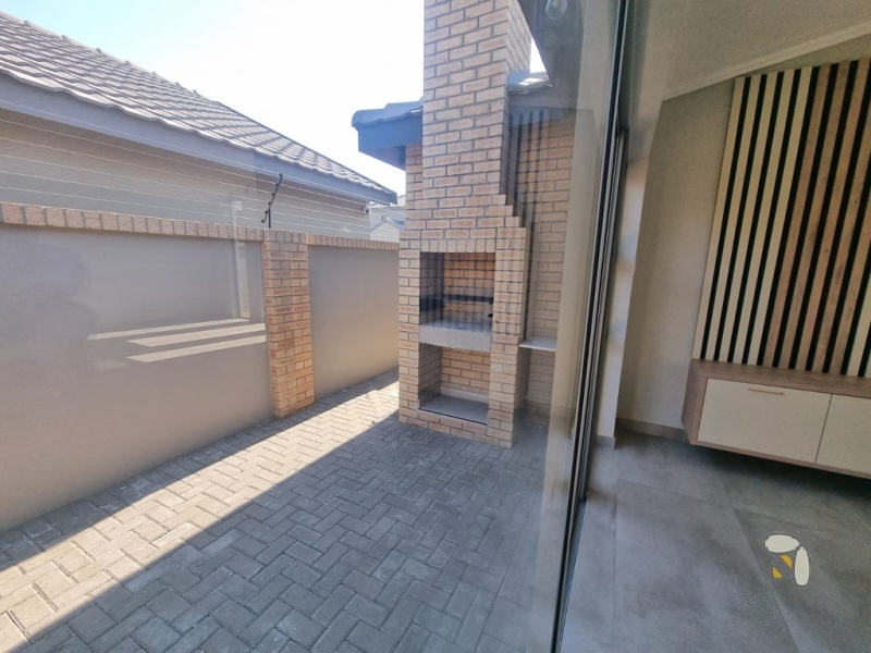 Secunda, brand new home, 3 bedroom house for sale, no transfer costs, customizable plans, gas hob, double automated garage, solar option, open plan living, high quality materials.