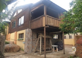 Secunda, 3 bedroom house for sale, centrally located, indoor entertainment, built-in braai, Rhodesian teak bar, granite tops, gas hob, double garage, wendy house, well maintained.