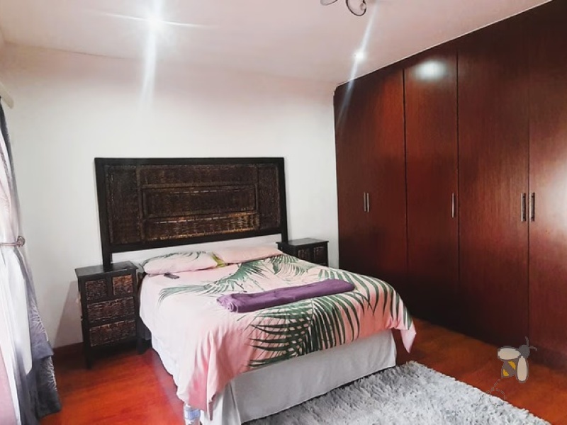 Standerton Central, 4 bedroom house for sale, newly renovated, one bedroom flatlet, spa bath, jacuzzi, centre island kitchen, double garage, alarm system, water tank.