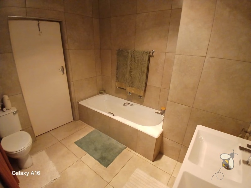 Vaalpark, Sasolburg, 3 bedroom house for sale, borehole, swimming pool, safety net, study room, home office, double garage, alarm system, CCTV cameras, pre-paid electricity.