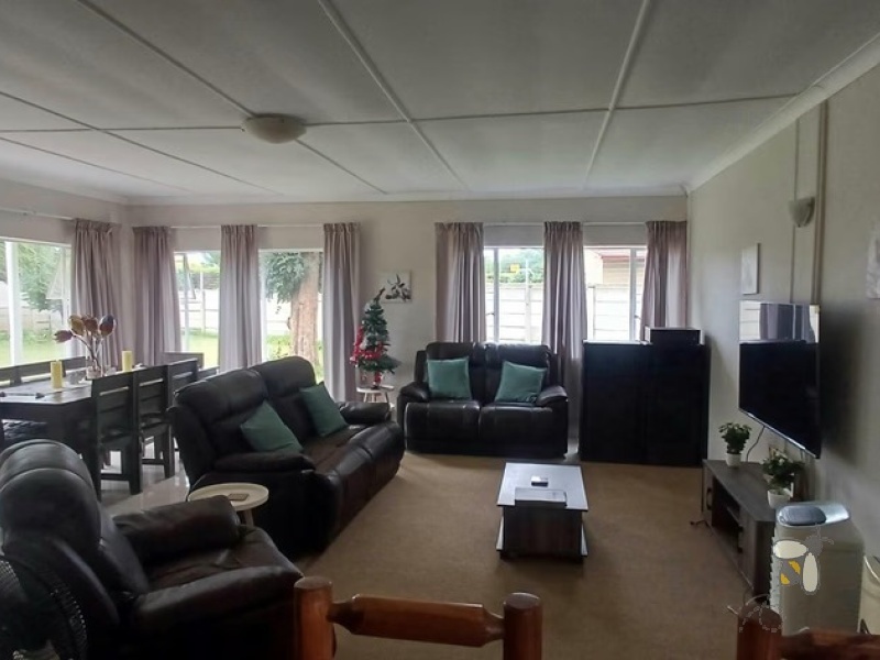 Meyerville, 4 bedroom house for sale, renovated home, laminated floors, open-plan living, inverter system, 7kW battery, eco-friendly, two garages, Laer Skool Kalie de Haas.