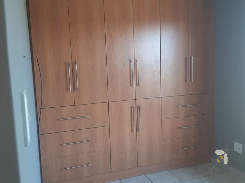 Secunda Central, 4 bedroom double storey house for sale, luxury living, walk-in closet, gas stove, electric oven, walk-in pantry, built-in braai, double garage storage, modern masterpiece.