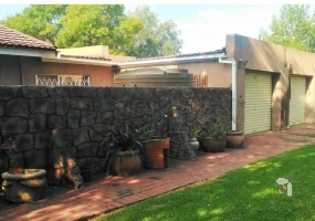 Meyerville, 3 bedroom house for sale, swimming pool, lapa, walk-in closet, en-suite bathroom, landscaped garden, double garage, fully equipped laundry, modern finishes.