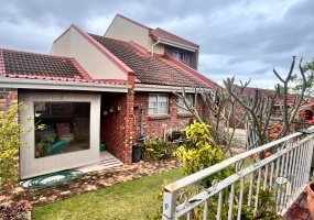 Wavecrest, Eastern Cape, 3 Bedrooms Bedrooms, 0 ,2 BathroomsBathrooms,House,For Sale,0,11599