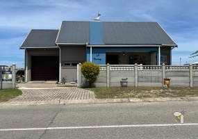 Fountains Estate, Eastern Cape, 2 Bedrooms Bedrooms, 0 ,1 BathroomBathrooms,House,For Sale,0,11609