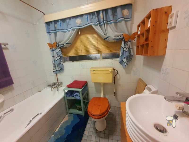 Meyerville house for sale, 3 bedroom, trophy room, L/S Kalie de Haas, coal stove, open plan living, workshop, 2500L water tank, three garages, double carport.