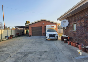 3 bedroom house, Meyerville, 1 bedroom flat, income potential, flatlet, dual living, garage, well-kept