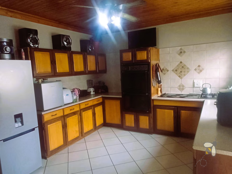 Meyerville house for sale, 4 bedroom family home, house near school, open plan living, double garage, water tank, propertyhive