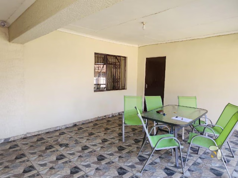 Spacious family home, 3 bedroom house, centre island kitchen, fireplace, double garage, motorized gate, prepaid utilities, propertyhive