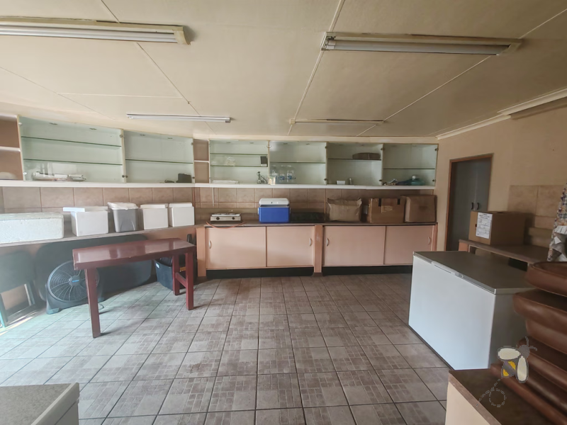 Secunda townhouse for sale, freestanding townhouse, Secunda Mall, pet-friendly garden, double garage, built-in braai, study, R1,270,000