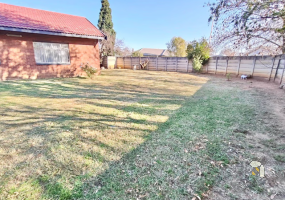 Kriel family home, house for sale Kriel, built-in braai, enclosed lapa, single garage, double carport, family retreat, R1,260,000