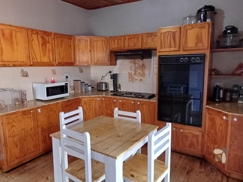 Standerton Central, 3 bedroom home, family home, for sale, prepaid electricity, borehole, inverter, double garage, Lapa, Standerton property