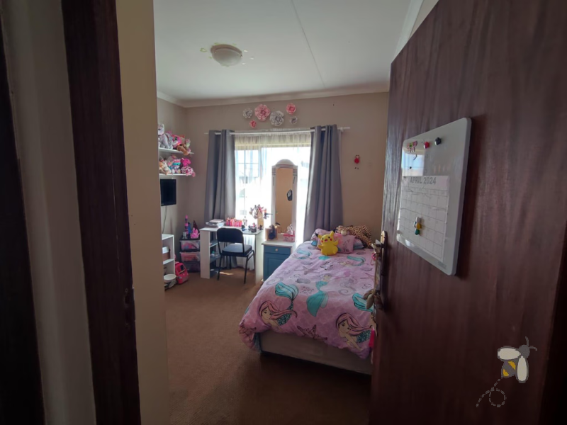 Kriel townhouse for sale, 3 bedroom townhouse, solar power, backup water tanks, secure, energy efficient, built-in braai, double garage, R1,260,000