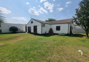 Vaalpark, 3 bedroom townhouse, secure complex, lock-up-and-go, double garage, gas hob, pet friendly, alarm system, Vaalpark property