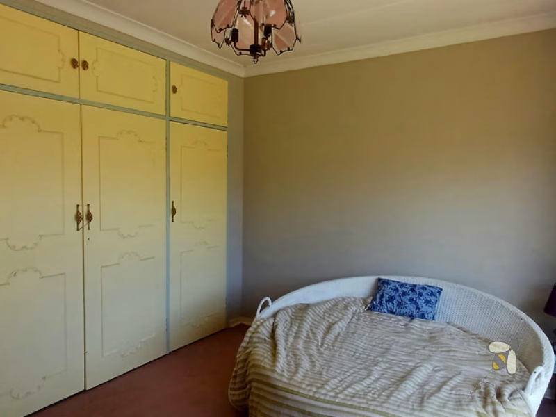 Character property, 3 bedroom, natural light, home office, income potential, double garage, water tank, R1.16M, family home, Standerton