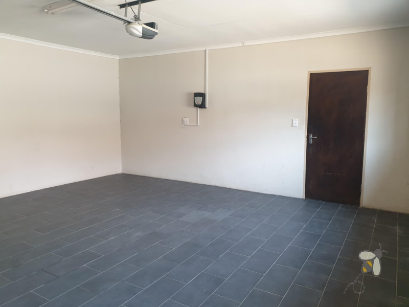 Standerton Central, Townhouse, For Sale, 3 Bedroom, Quiet Cul-de-sac, Secure, Private Garden, Built-in Braai, Standerton Property