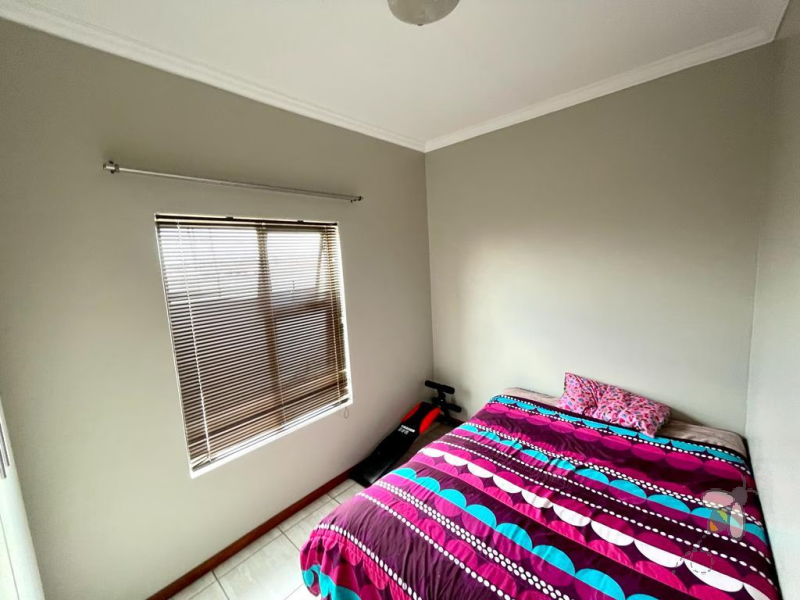 Trichardt townhouse, property for sale, three bedroom, gas stove, gas geyser, tandem garage, neat, move-in ready, power outage proof