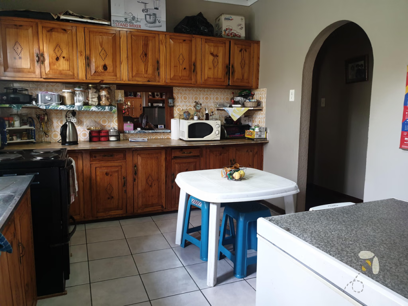 Meyerville house for sale, 3 bedroom house, large stand, established vegetable garden, off-the-grid potential, JoJo tank, property for sale