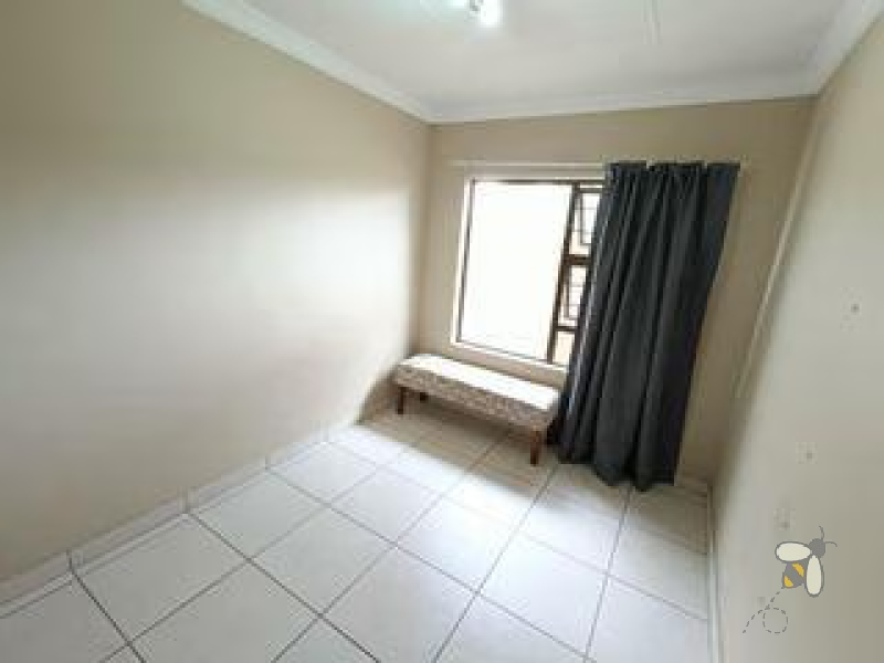 Secunda unit for sale, 2 bedroom unit, pet friendly property, sectional title, modern unit, low levy, Secunda