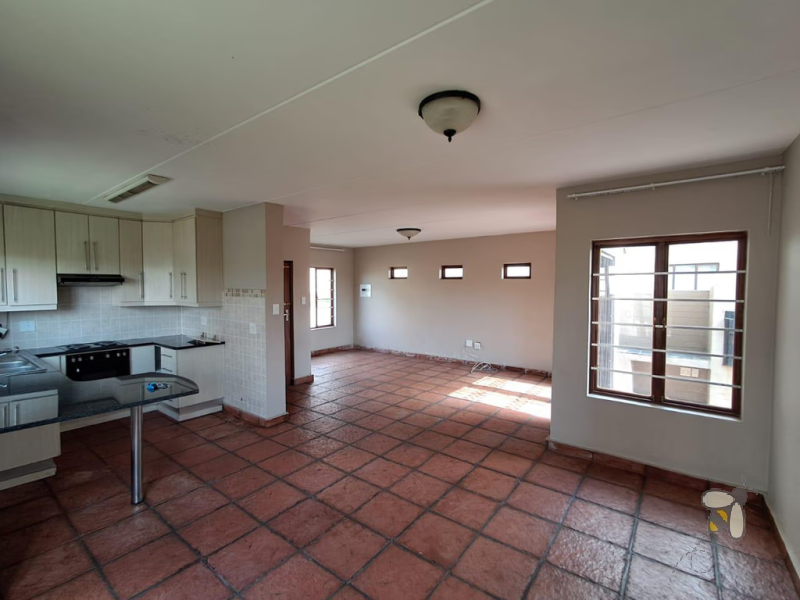 Secunda townhouse for sale, Ext 23 property, 2 bedroom 2 bathroom, built-in braai, secure complex, first-time buyer, granite countertops